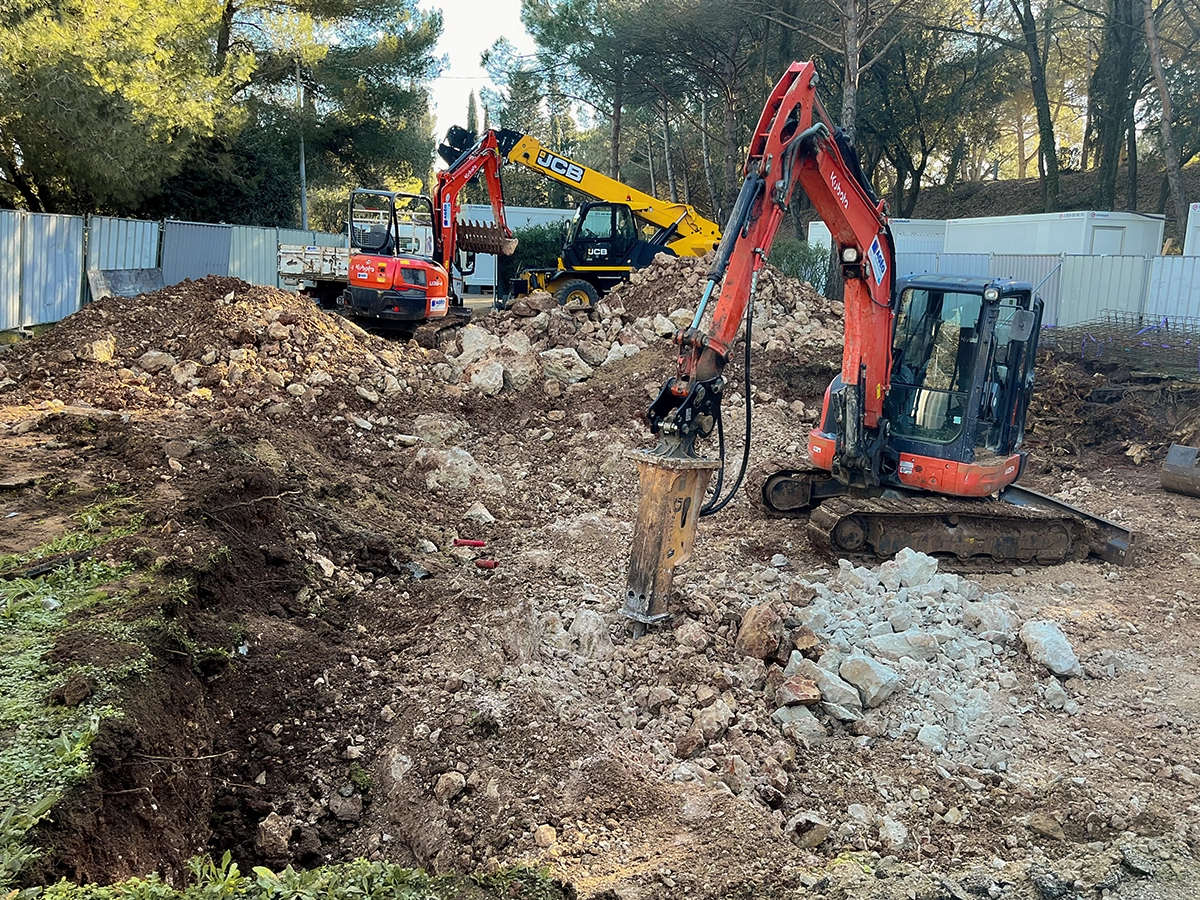 Parc matériel AGÉO Construction — équipements de chantier